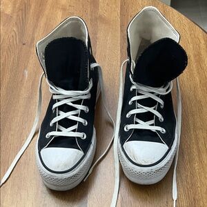 Converse All Star. Black and White High-Top Sneakers